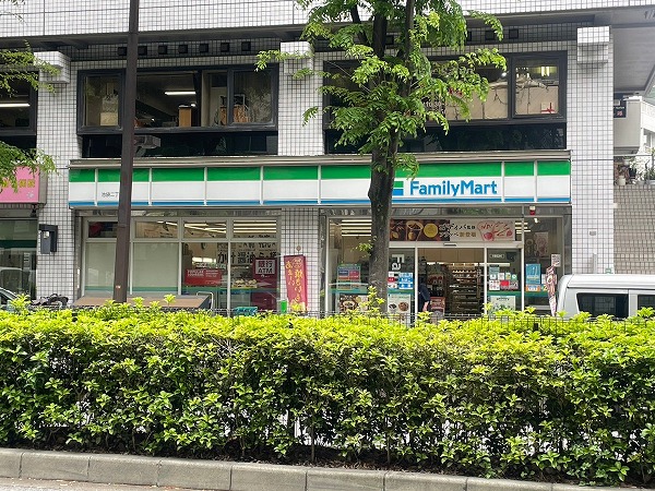 ファミリーマート