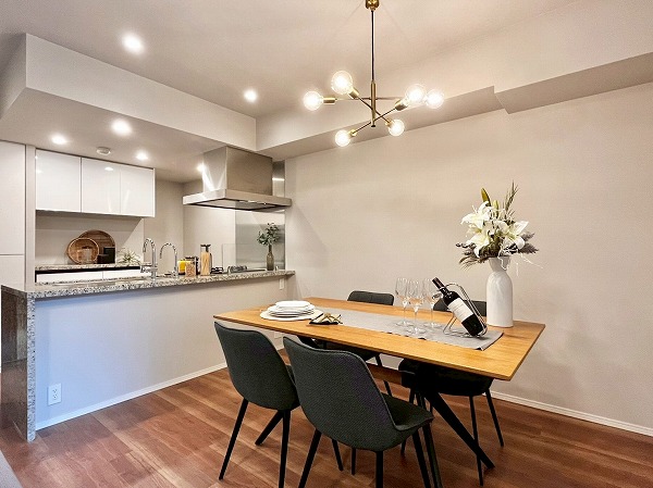 パークホームズ駒沢ザレジデンス_おしゃれなリビングダイニングキッチンの写真