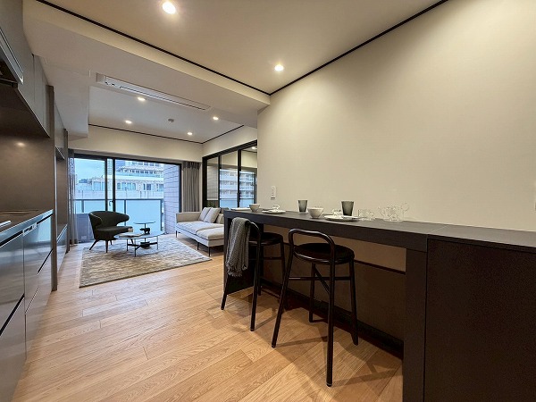 ザ・アッパーレジデンス南青山_リビングダイニングキッチンの写真