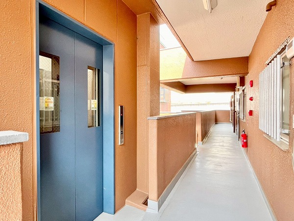 キャニオンマンション東山 外廊下