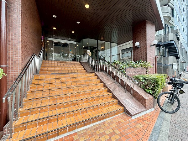 朝日九段マンション_アプローチの写真