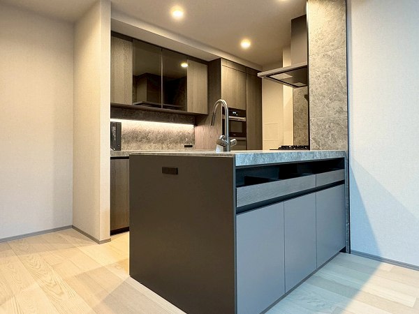 グランドメゾン渋谷大山町_お洒落なキッチンの写真