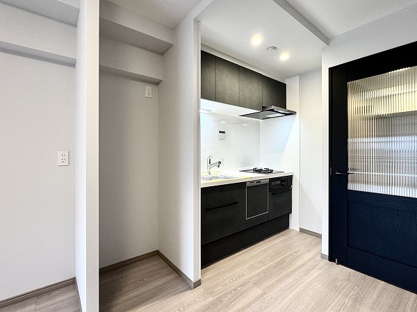 カーサ大岡山_システムキッチンの写真