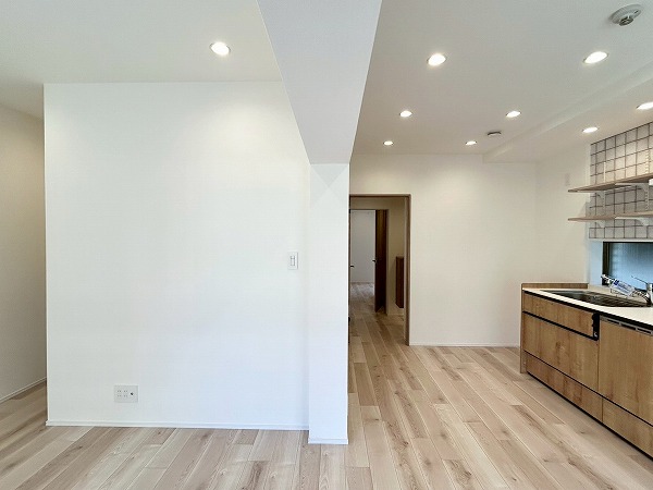 経堂ダイカンプラザ_シンプルなリビングダイニングキッチンの写真