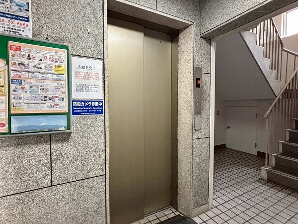 上北沢ハイネスコーポ　エレベーター