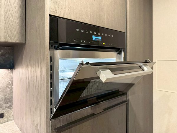 グランドメゾン渋谷大山町_ビルトインオーブンの写真