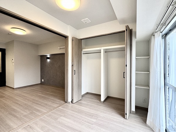 カーサ大岡山_クローゼットの写真