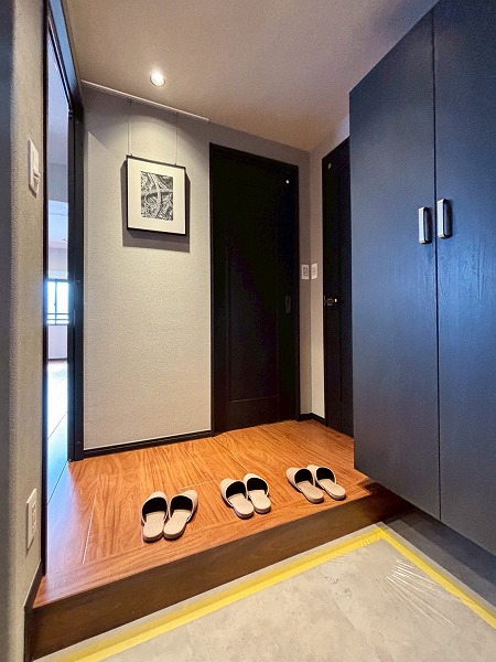 サンセール神楽坂_リノベーション済みの玄関の写真