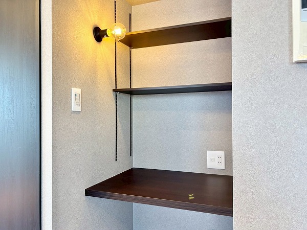 サンセール神楽坂_リモートワークに便利なデスクスペース写真