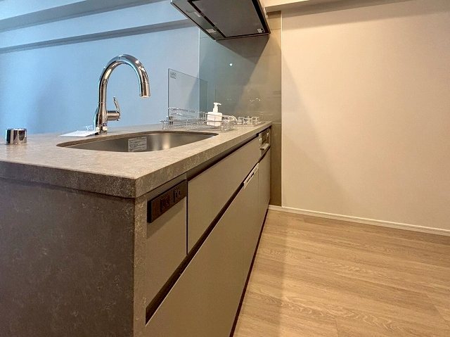 プラウド神田_広いキッチンの写真