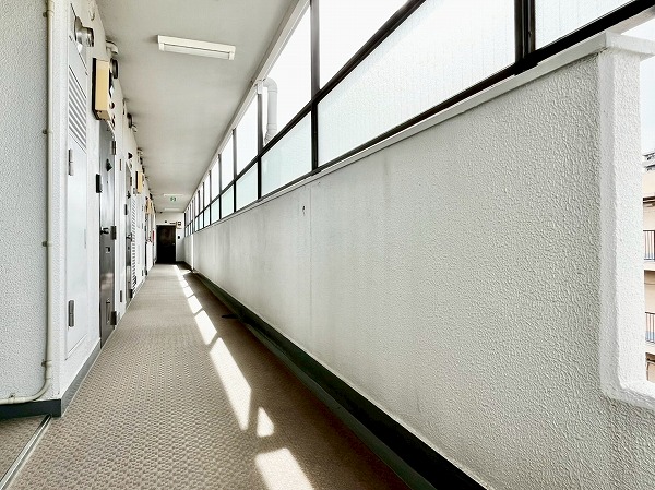 ライオンズマンション上馬　外廊下