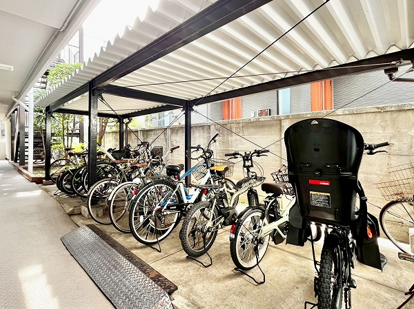 ライオンズマンション上馬　駐輪場