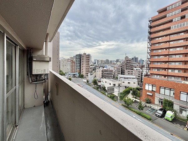 シャトレ市ヶ谷_南向きのバルコニーの写真