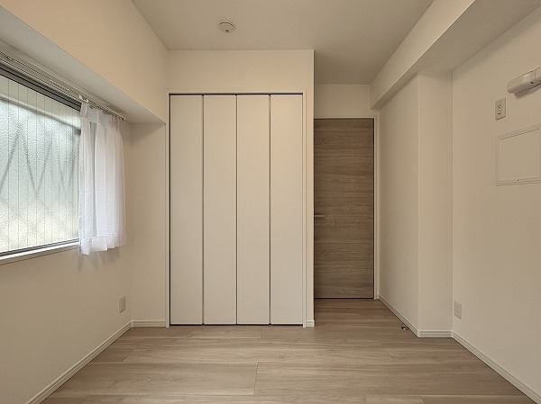 用賀マンション_約4.7帖の洋室の写真1