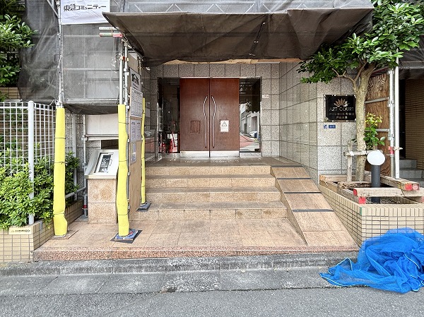 アートコート早稲田戸山公園 アプローチ