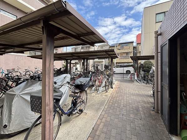 サンクレイドルレヴィール池袋　車両置き場