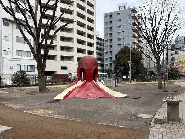 恵比寿東公園（タコ公園）