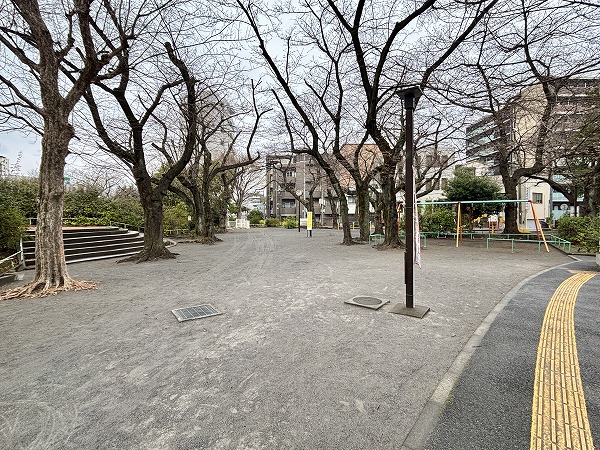 豊島区立駒込東公園