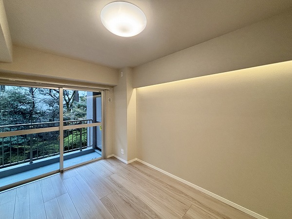 トーア駒込マンション_南向きの洋室の写真