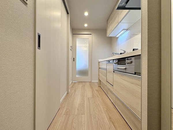 秀和代官山レジデンス_廊下の写真