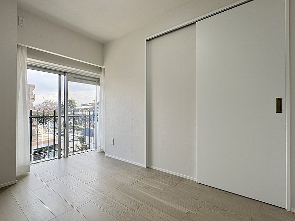 秀和恵比寿レジデンス_約5.0帖の洋室の写真