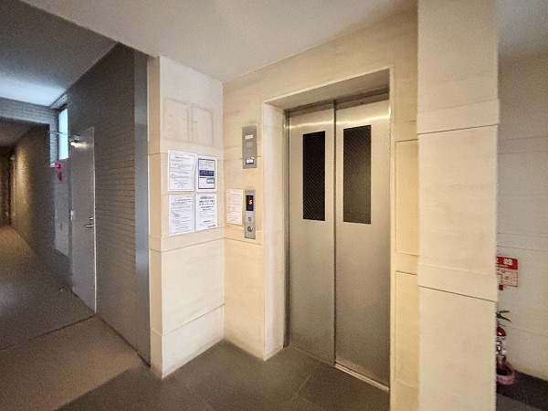 ダイナシティ文京根津 外廊下