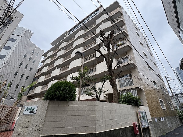メゾンドール代々木 外観
