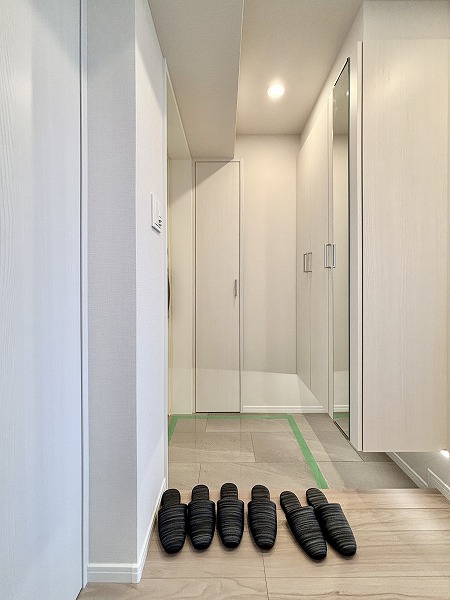 ダイナシティ文京根津_清潔感のある玄関の写真