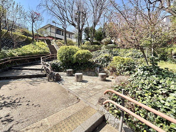 文京区立大塚坂下町公園