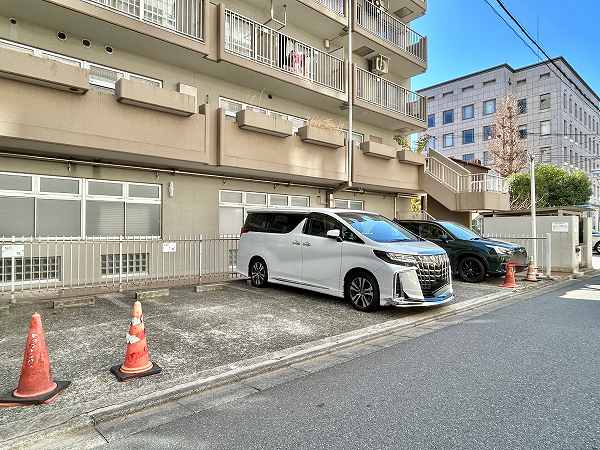 キョウエイハイツ田町 駐車場