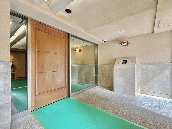 ジェイパーク渋谷東　エントランス