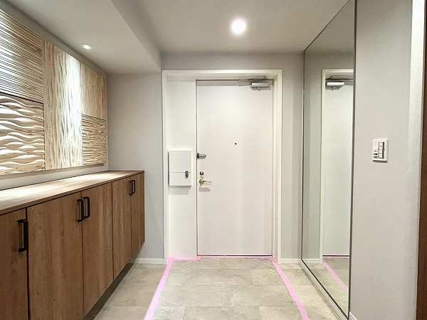 芦花公園プレスティージュ_ゆとりのある玄関の写真