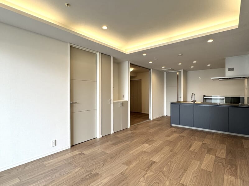 キャピタルマークタワー