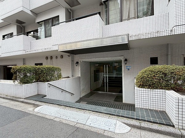 ノトス代官山　アプローチ