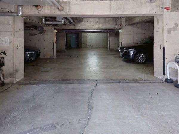 パーク・ハイム上池台　駐車場