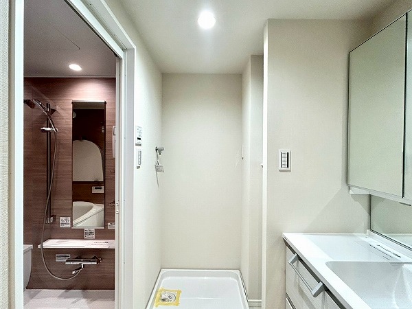 ジェイシティ千歳烏山_清潔感のあるパウダールームの写真