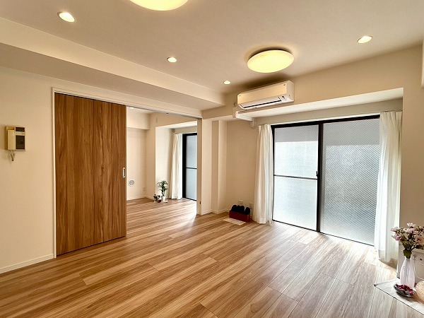 アルブル荻窪_明るいリビングダイニングキッチンの写真