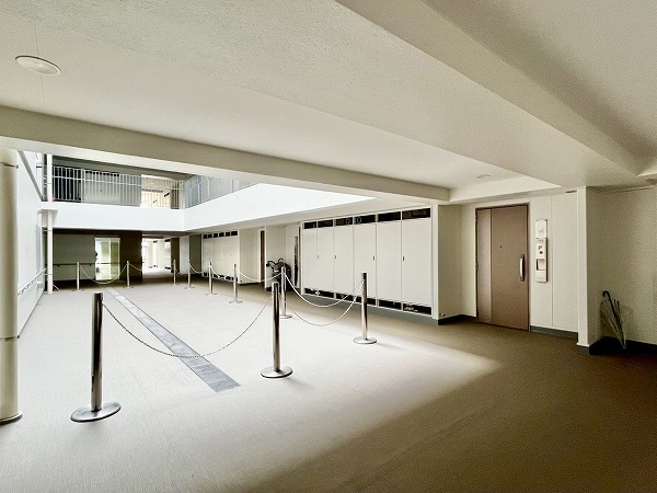 ライトコート四谷 外廊下