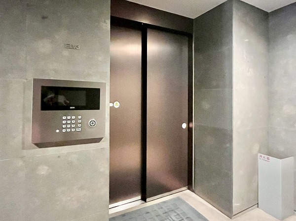 ザ・パークハウス二子玉川ガーデン　エレベーター