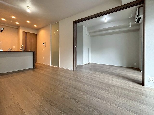 プラウド神田_リビングダイニングキッチンの写真