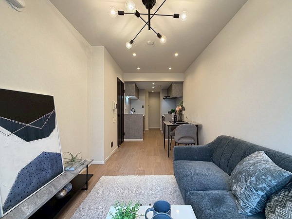 ノトス代官山_奥行きのあるリビングの写真