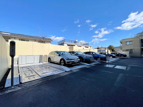 テラッツァ祖師谷大蔵 駐車場