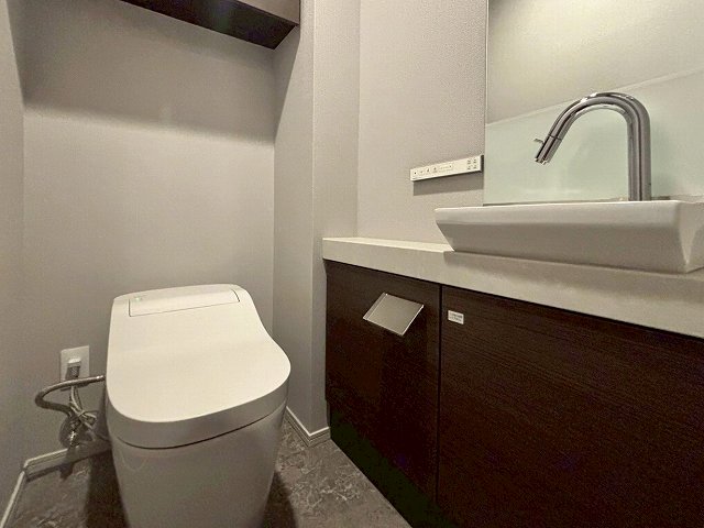 プラウド神田_お洒落なトイレの写真