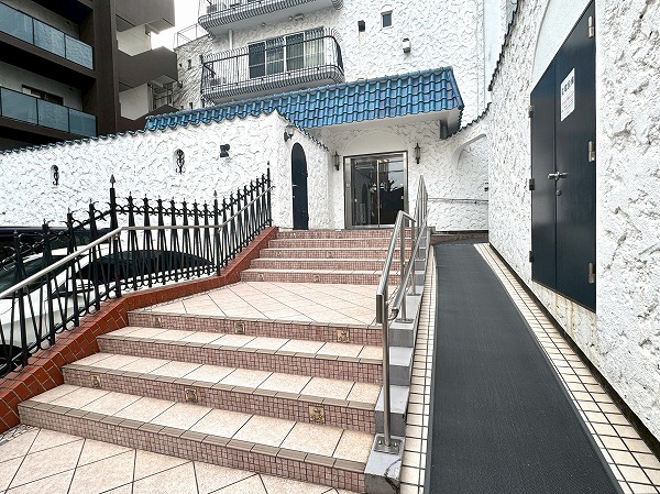 秀和南品川レジデンス　アプローチ