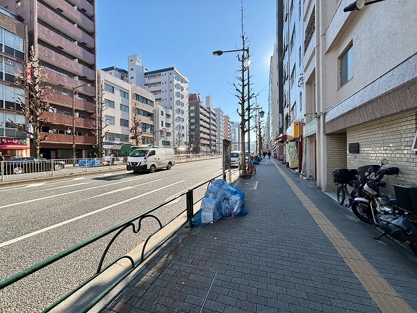 六義園