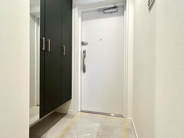 マンションアクロス代々木_清潔感のある玄関の写真