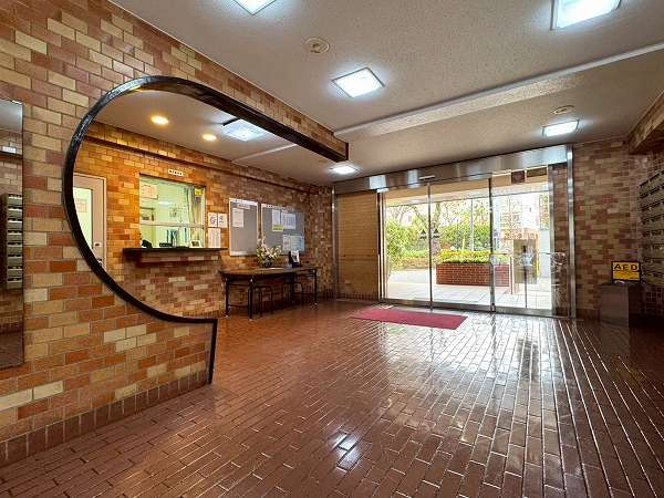 日商岩井芦花公園マンション　エントランス