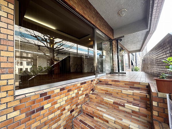 池田山セントラルホームズ　アプローチ