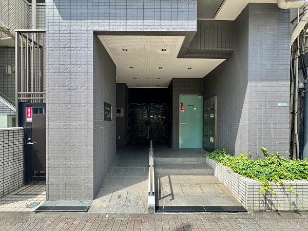 藤和シティホームズ六義園_アプローチの写真