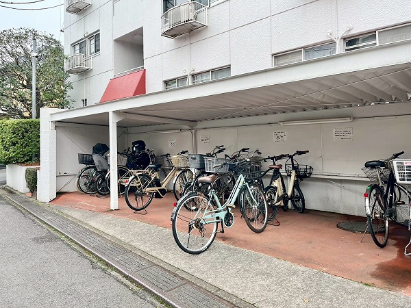 駒沢ガーデンハイツ　駐輪場
